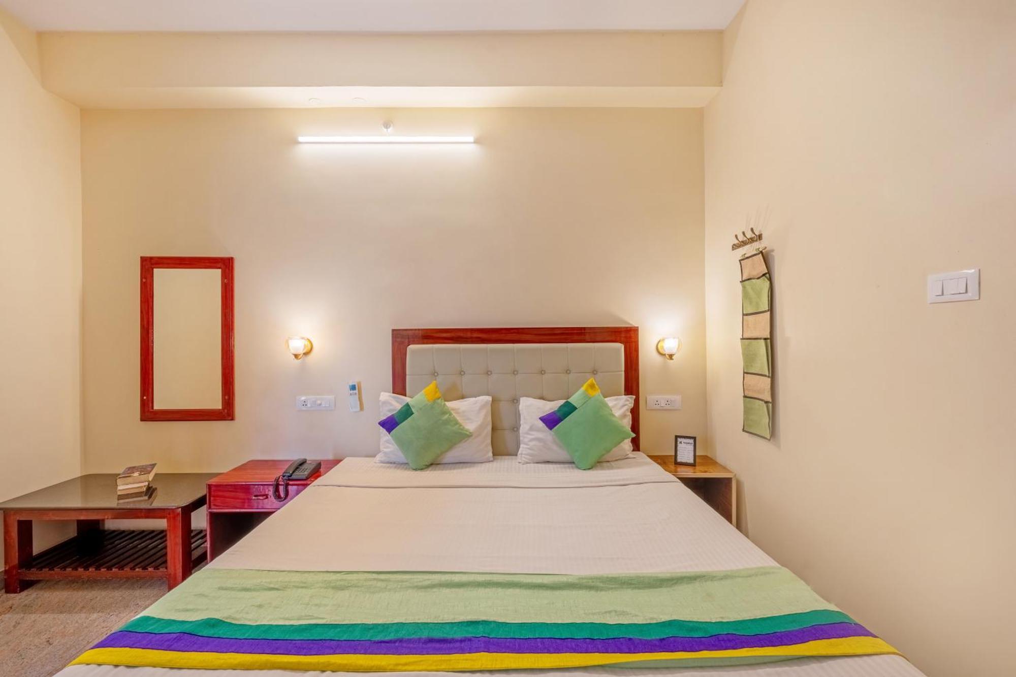 Treebo Grace Inn, 3 Min Walk From Promenade Beach Pondicherry Esterno foto