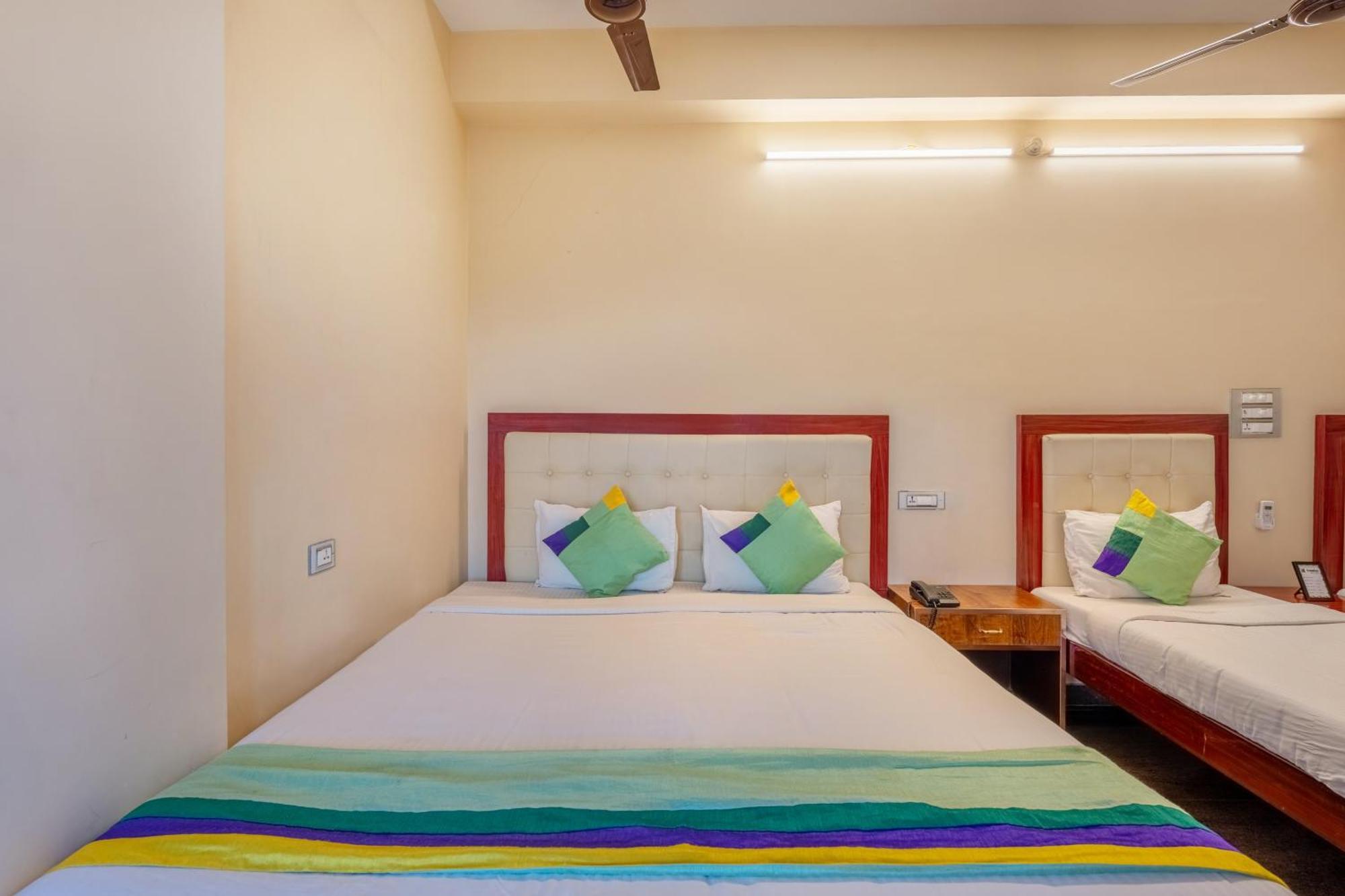 Treebo Grace Inn, 3 Min Walk From Promenade Beach Pondicherry Esterno foto