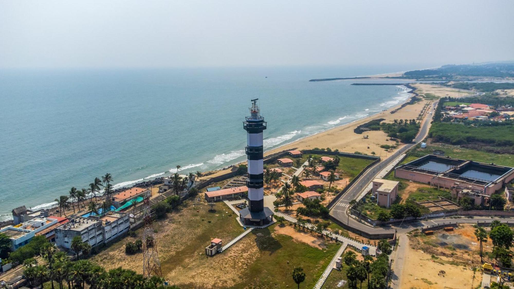 Treebo Grace Inn, 3 Min Walk From Promenade Beach Pondicherry Esterno foto