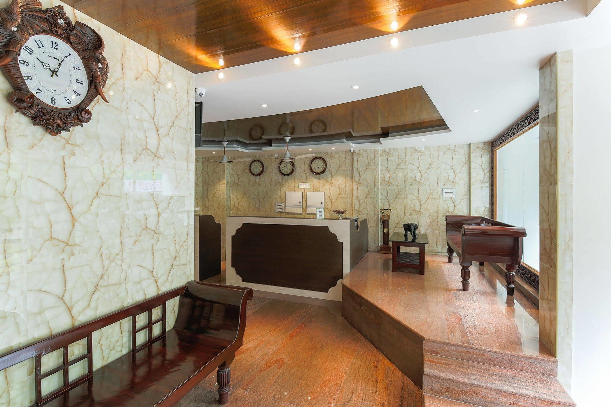 Treebo Grace Inn, 3 Min Walk From Promenade Beach Pondicherry Esterno foto