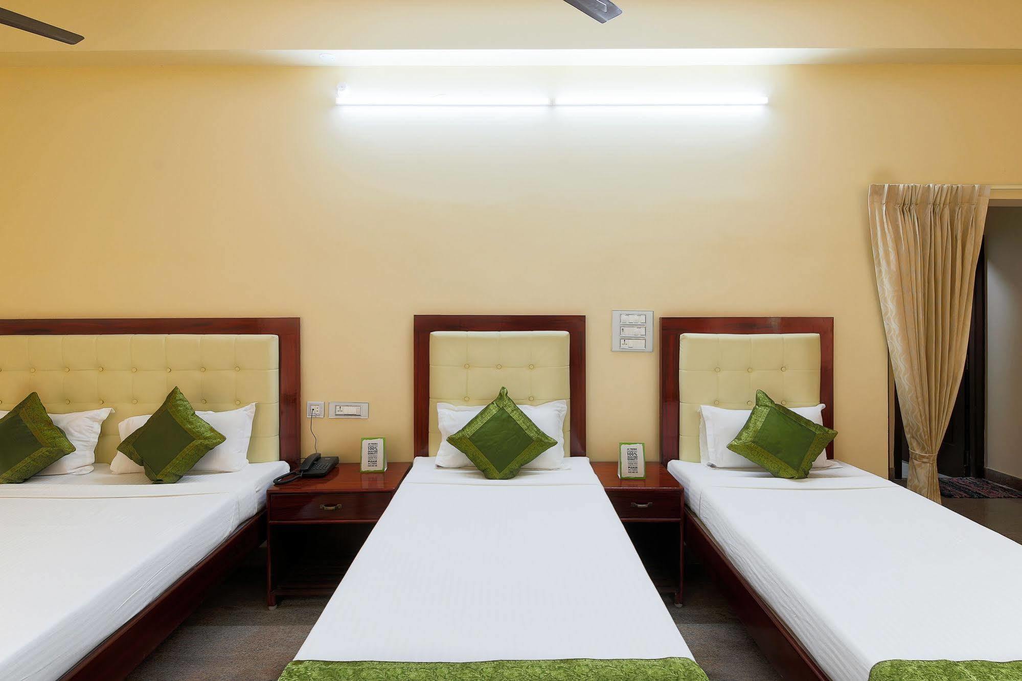 Treebo Grace Inn, 3 Min Walk From Promenade Beach Pondicherry Esterno foto
